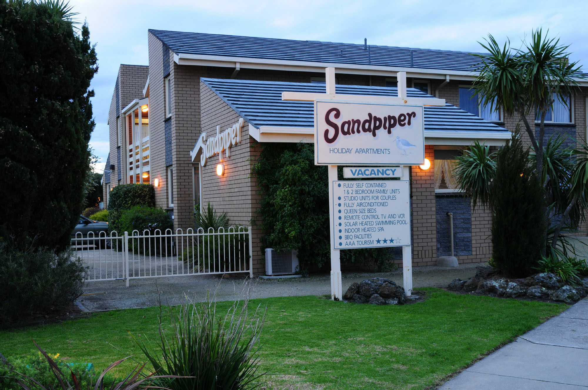 Sandpiper Holiday Apartments Lakes Entrance Ngoại thất bức ảnh