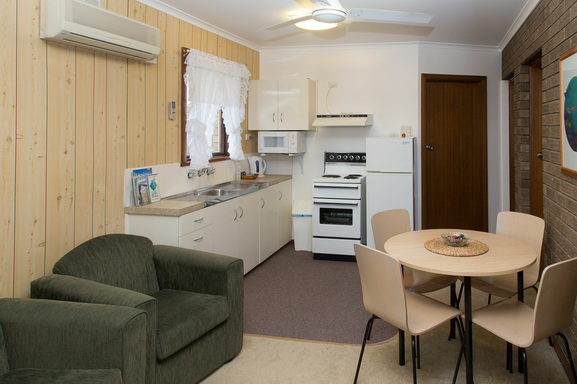 Sandpiper Holiday Apartments Lakes Entrance Ngoại thất bức ảnh